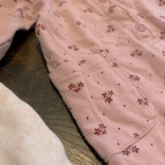 Baby gap one piece outfits. Plush pink button up suit, pink floral snap outfit - Picture 3 of 3